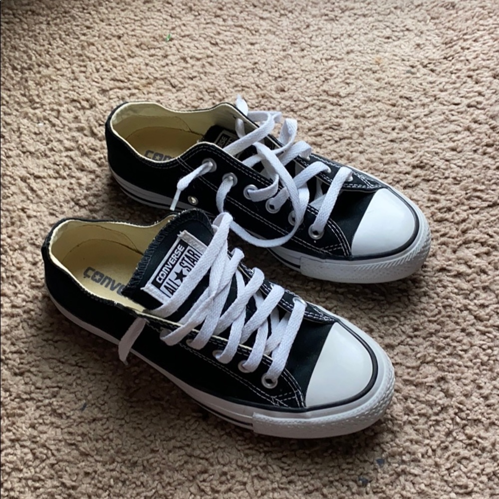 Black and white converse
